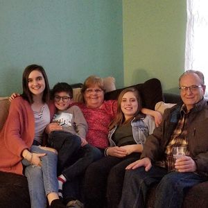 Meet your Posher, Dana